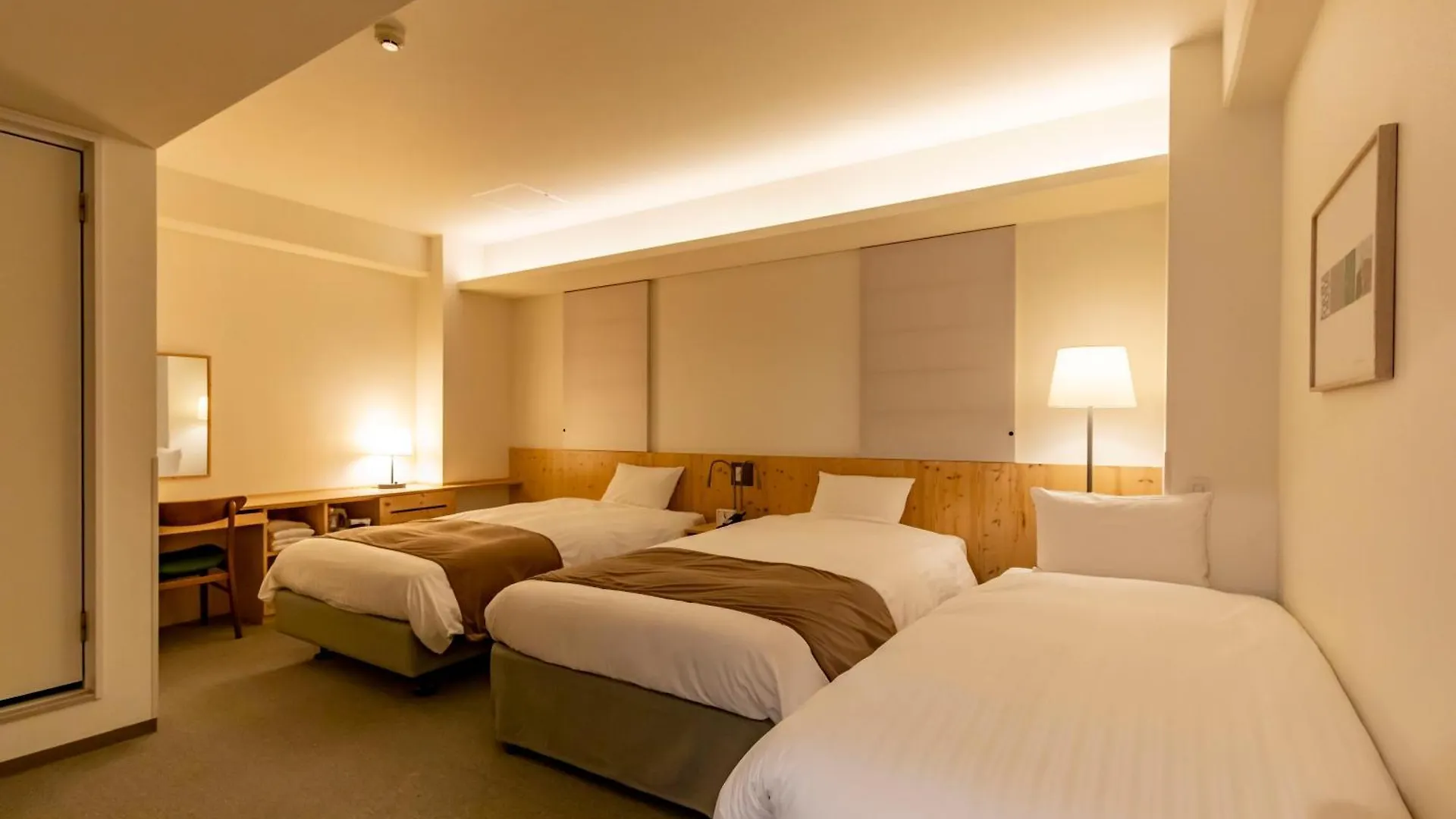 Shin-Osaka Station Hotel 4*, Ósaka