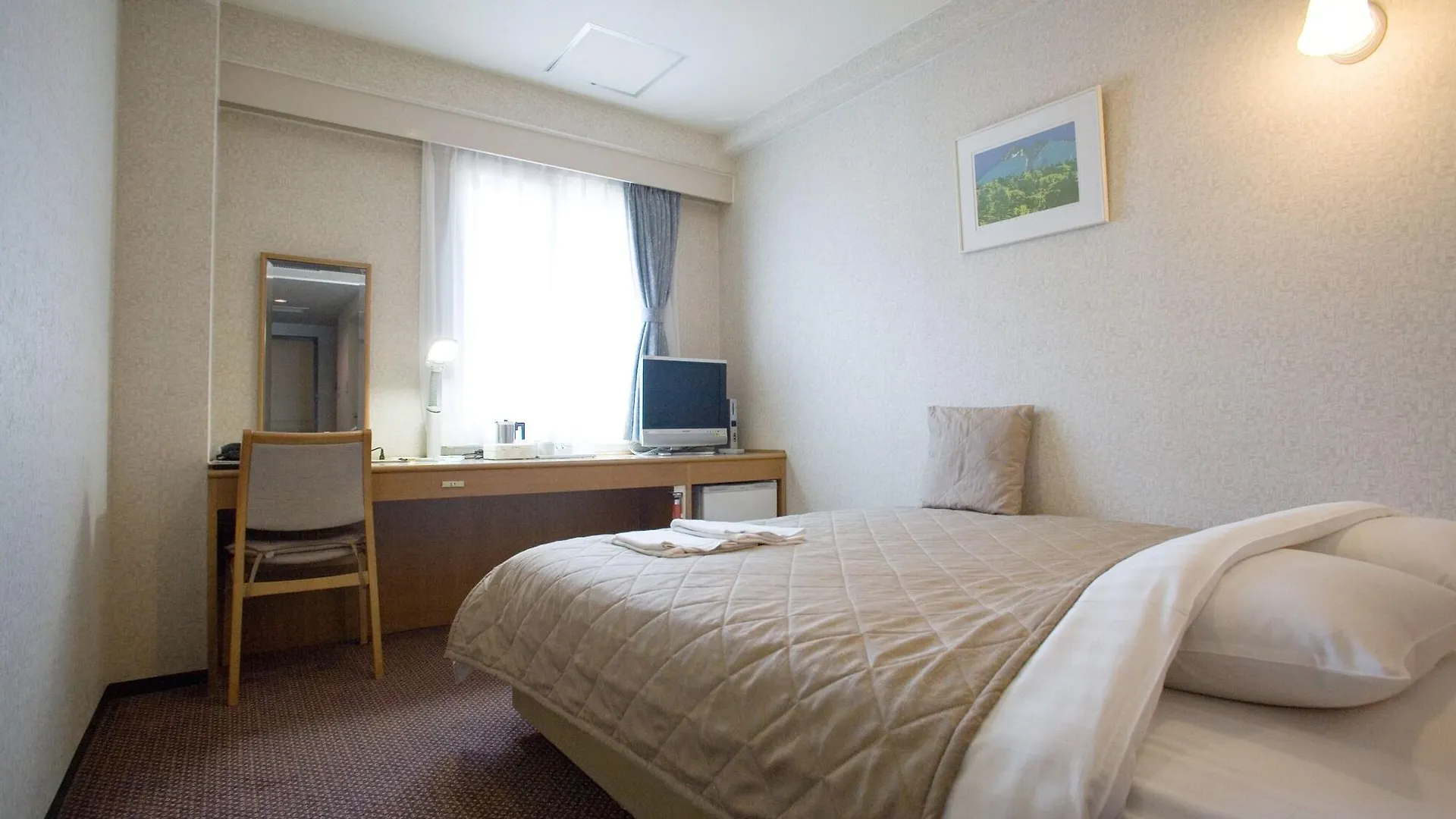 Shin-Osaka Station Hotel 4*, Osaka