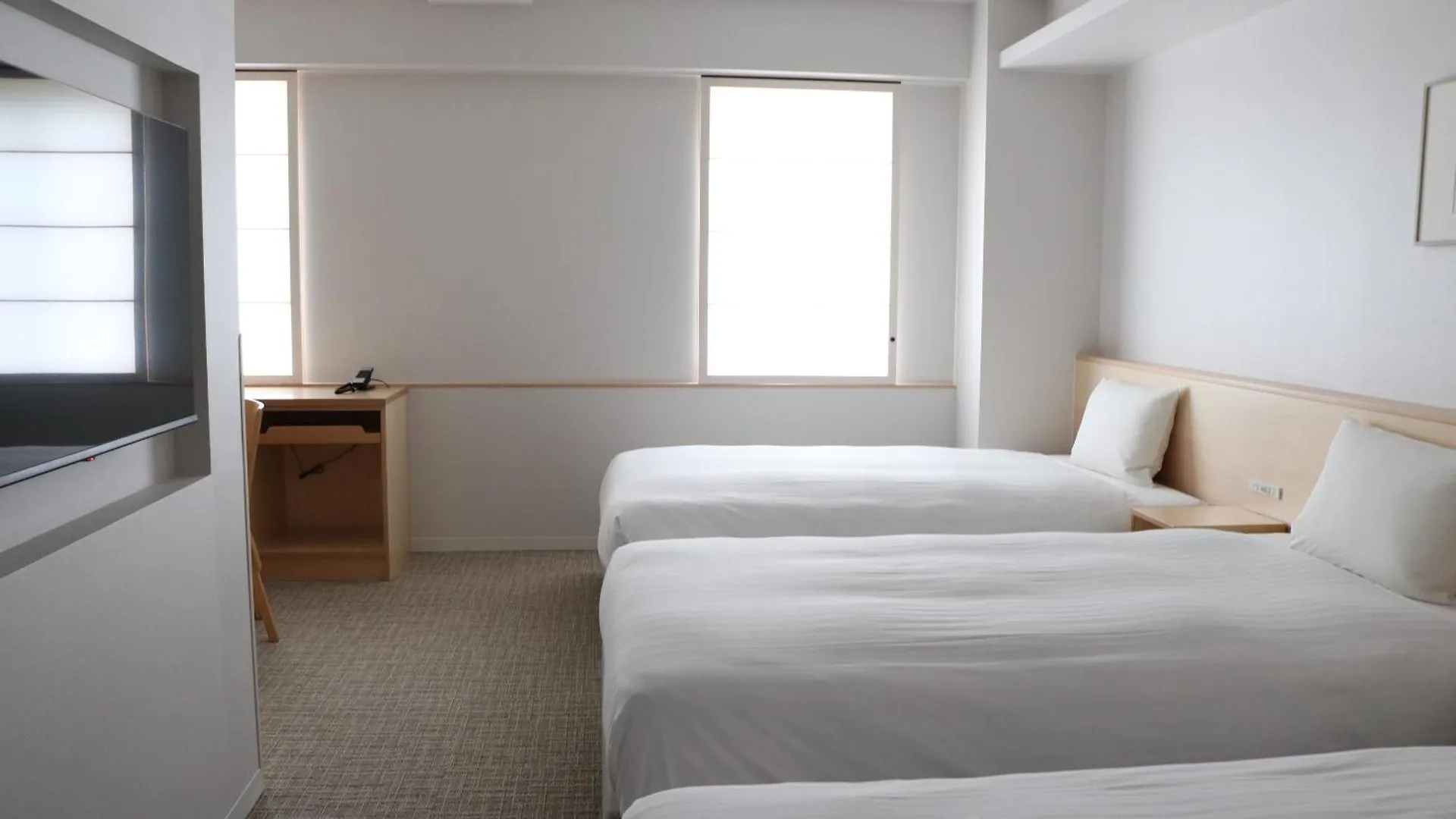 Shin-Osaka Station Hotel 4*, Osaka