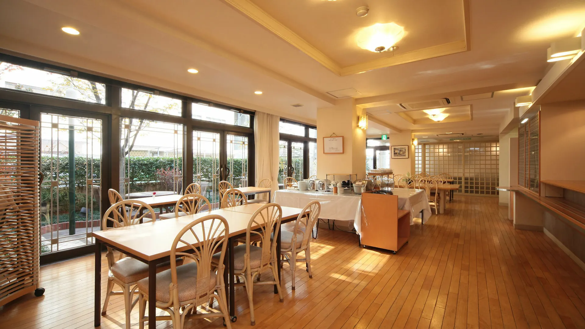 Shin-Osaka Station Hotel 4*, Osaka